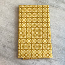 Load image into Gallery viewer, Fat Quarter Fabric