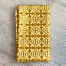 Load image into Gallery viewer, Fat Quarter Fabric